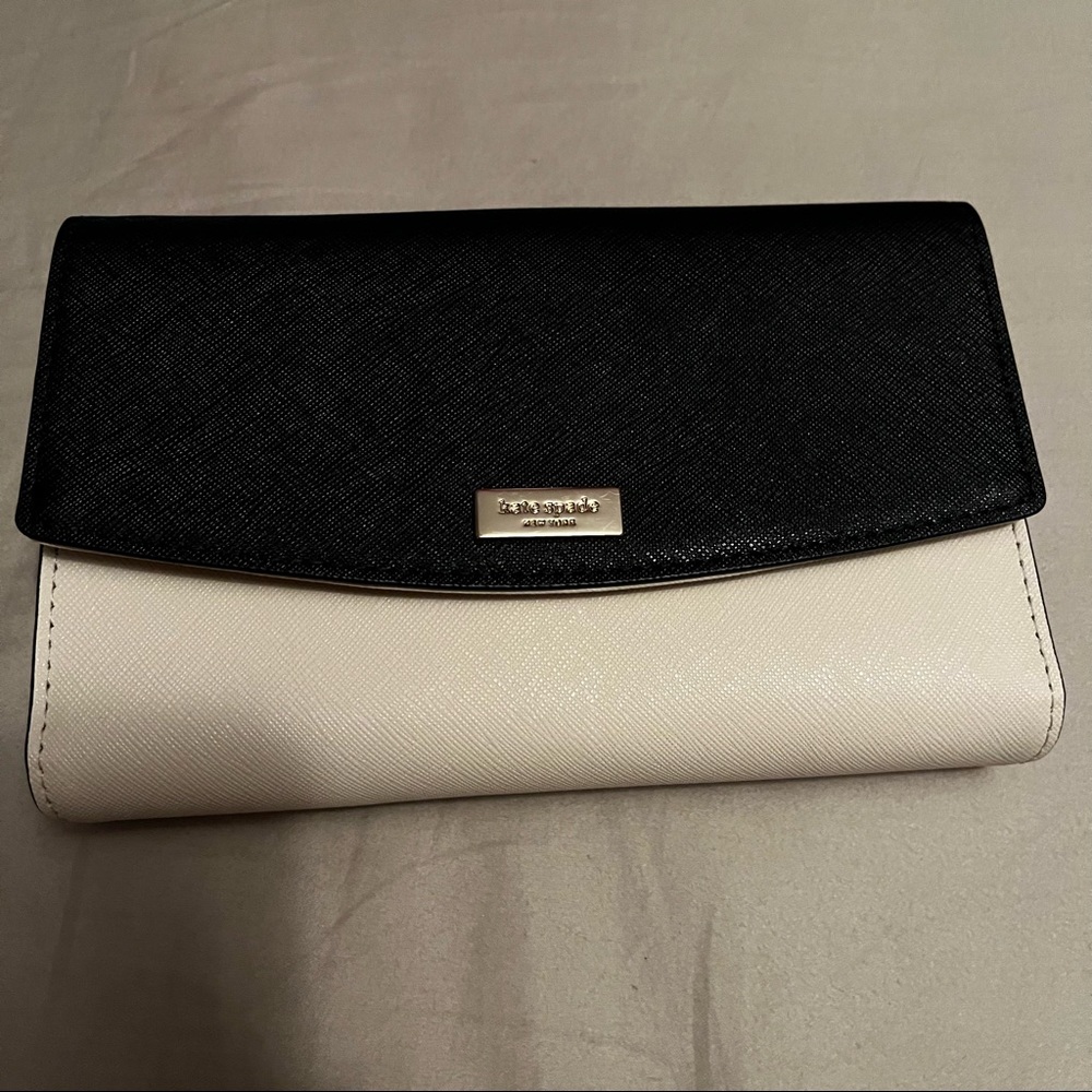 Kate Spade ♠️ trifold purse
